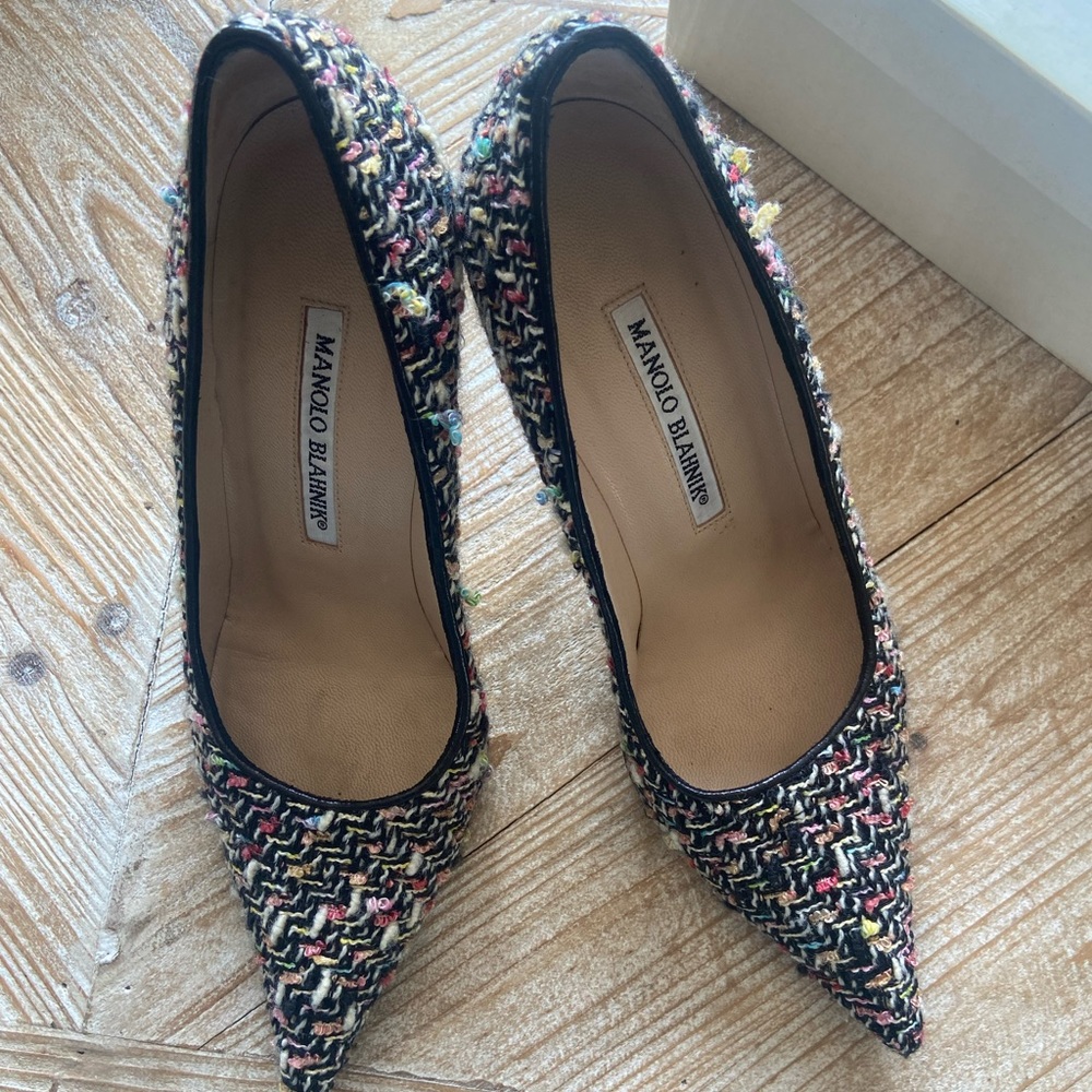 Perfect condition Manolo Blahnik heels. Rare find- patch quilted. So pretty